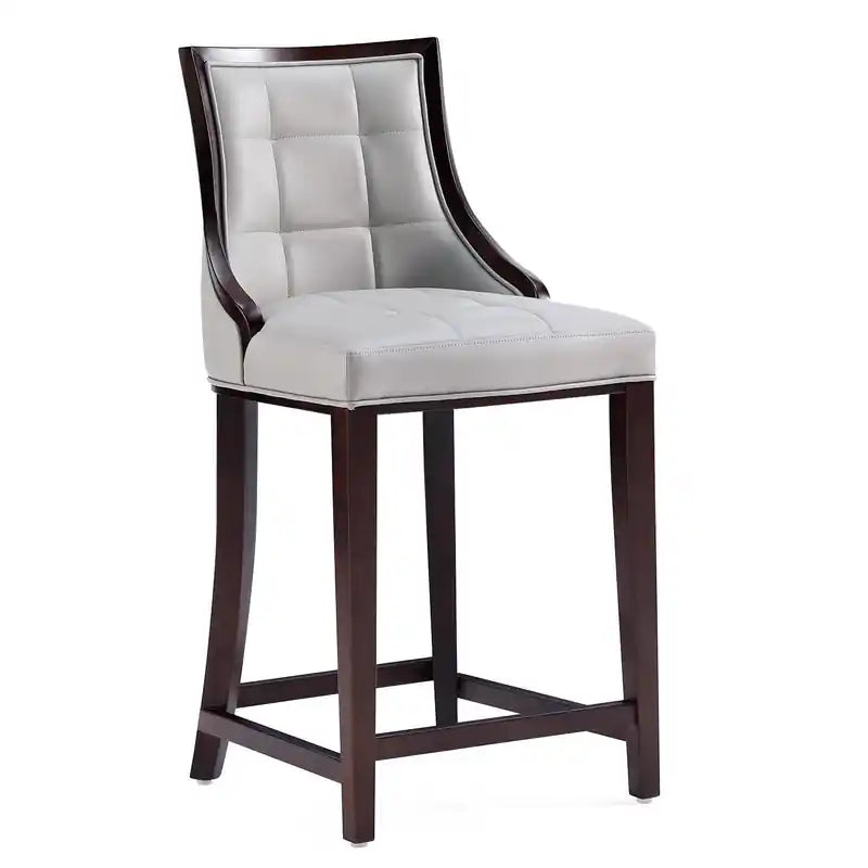 Tabouret de bar à hauteur de comptoir traditionnel en bois de hêtre de 39,5 po avec capitonnage cannelé - Crème et Noyer foncé