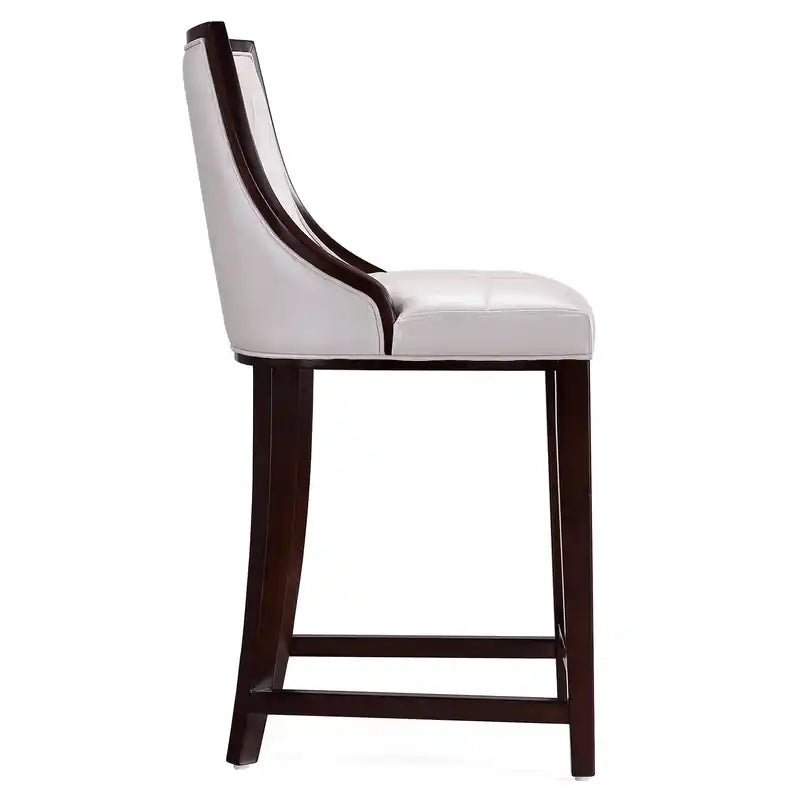 Tabouret de bar à hauteur de comptoir traditionnel en bois de hêtre de 39,5 po avec capitonnage cannelé - Crème et Noyer foncé