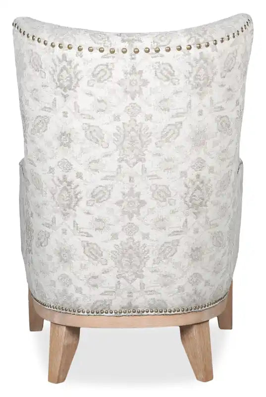 30 Fauteuil d'appoint en similicuir suédé avec base en bois et garniture cloutée - Walks Dove Grey