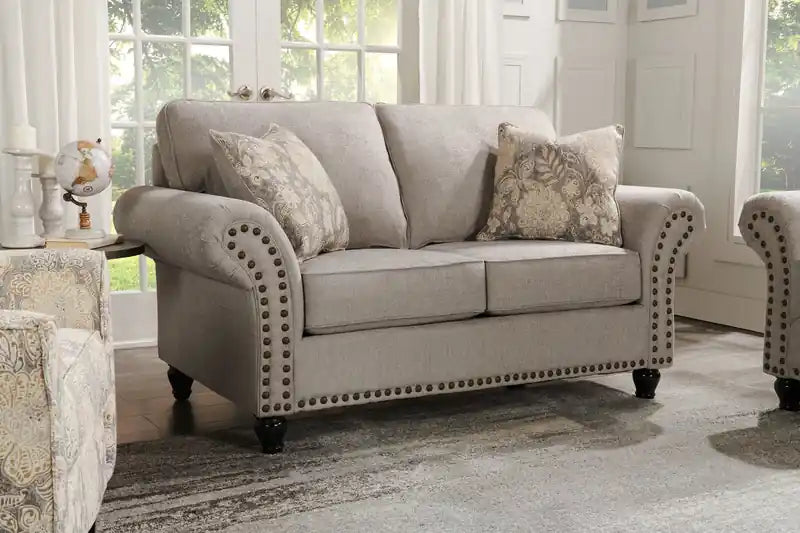 Causeuse en tissu chenille 70 po avec clous décoratifs et pieds tournés en bois